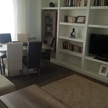 Precioso Con Magníficas Vistas - Aifos *